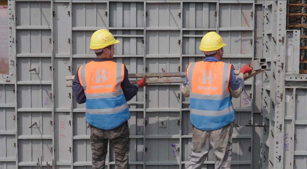 “心系职工 情暖五一，致敬最美劳动者” ——集团开展“五一”国际劳动节送温暖活动(图14)