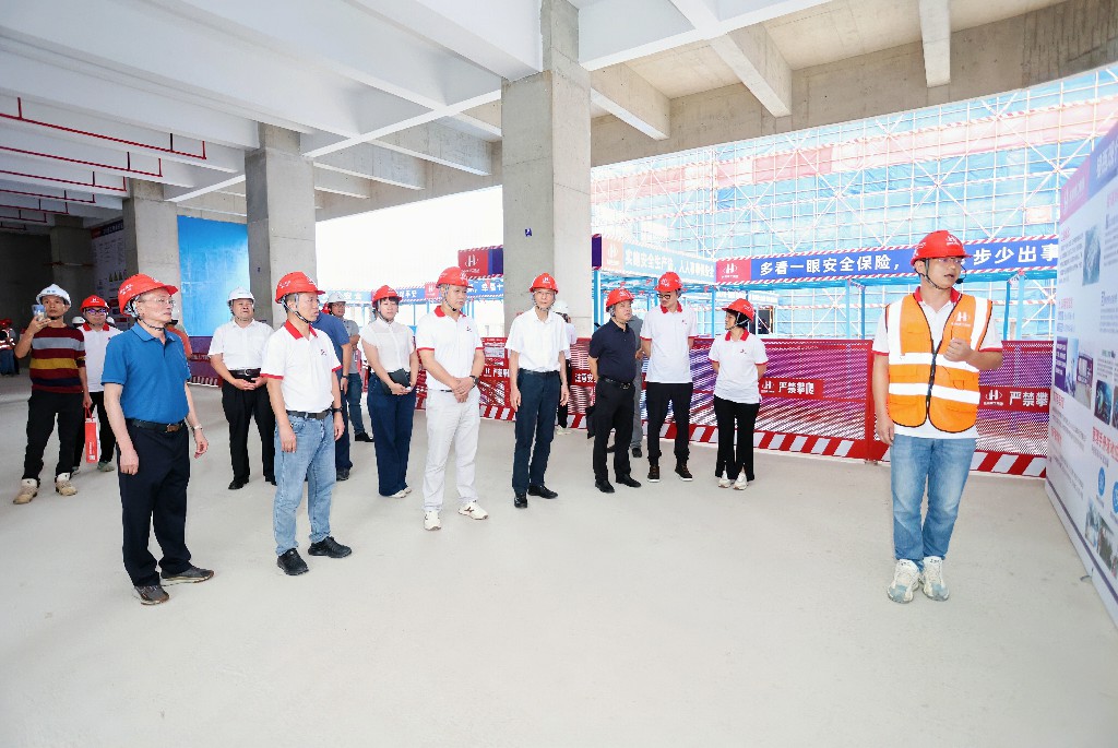 聚焦 | 创新引领革新,2025年东莞市建筑施工“安全生产月”观摩启动仪式在银瓶现代产业园项目圆满举行(图16) 聚焦 | 创新引领革新,2025年东莞市建筑施工“安全生产月”观摩启动仪式在银瓶现代产业园项目圆满举行(图16)