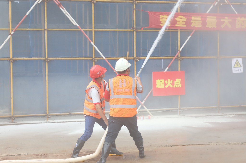 筑牢安全防线 锤炼应急能力丨桥头镇住建领域2025年综合应急演练在东莞建工集团三津食品增资扩产项目成功开展(图5)