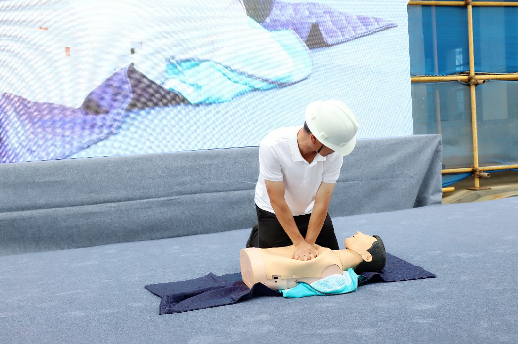 筑牢安全防线 锤炼应急能力丨桥头镇住建领域2025年综合应急演练在东莞建工集团三津食品增资扩产项目成功开展(图11)