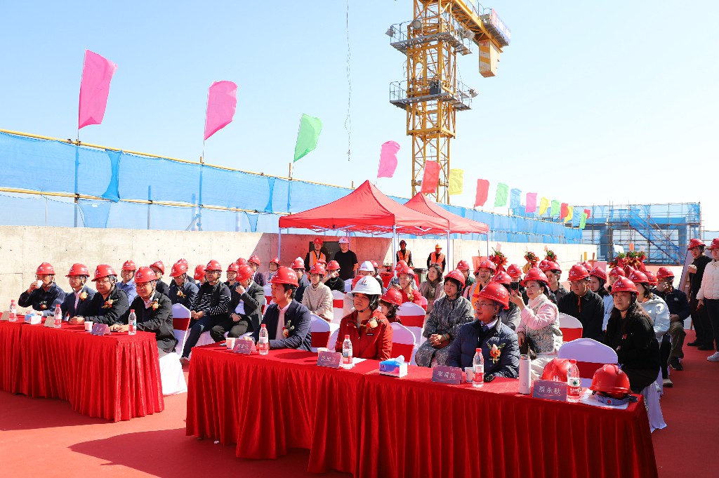 新岁序开 封顶大吉！热烈祝贺诺高新能源热交换器（增资扩产）项目喜封金顶(图1)